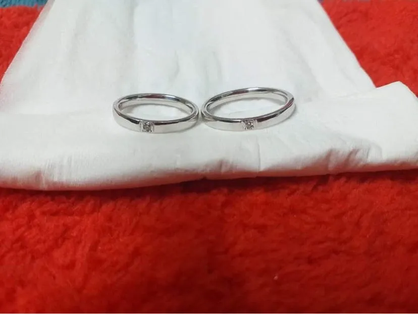 2mm Wedding Rings / Couple Rings with Single Flushed Indented Stone, Monica