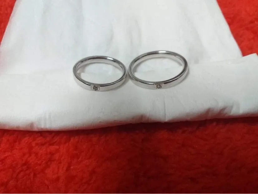 2mm Wedding Rings / Couple Rings with Single Flushed Indented Stone, Monica