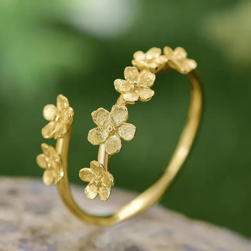 Charm Jewelry: LFJD0153 Delicate Flowers Adjustable Finger Rings