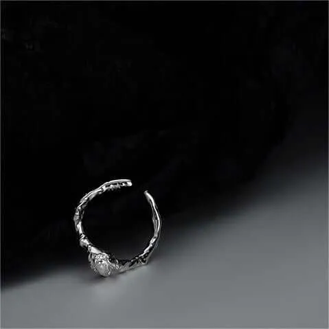 French Clic Style Special-Shaped Rock Texture Band Ring