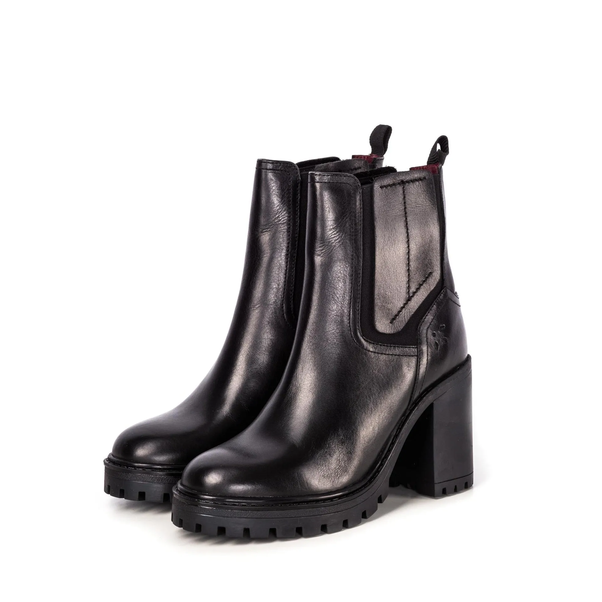 HATTIE BLACK HEELED CHELSEA BOOT