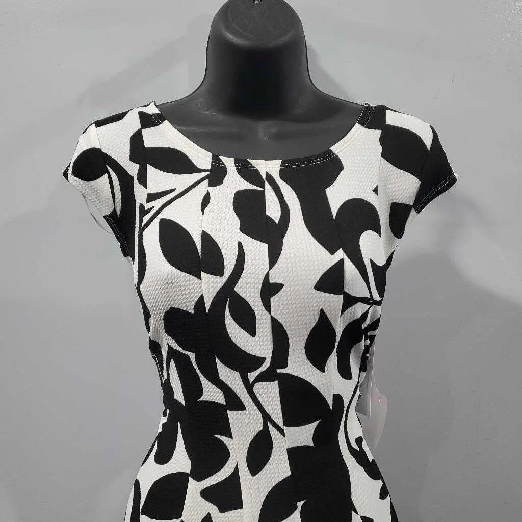 Signature Dress Medium